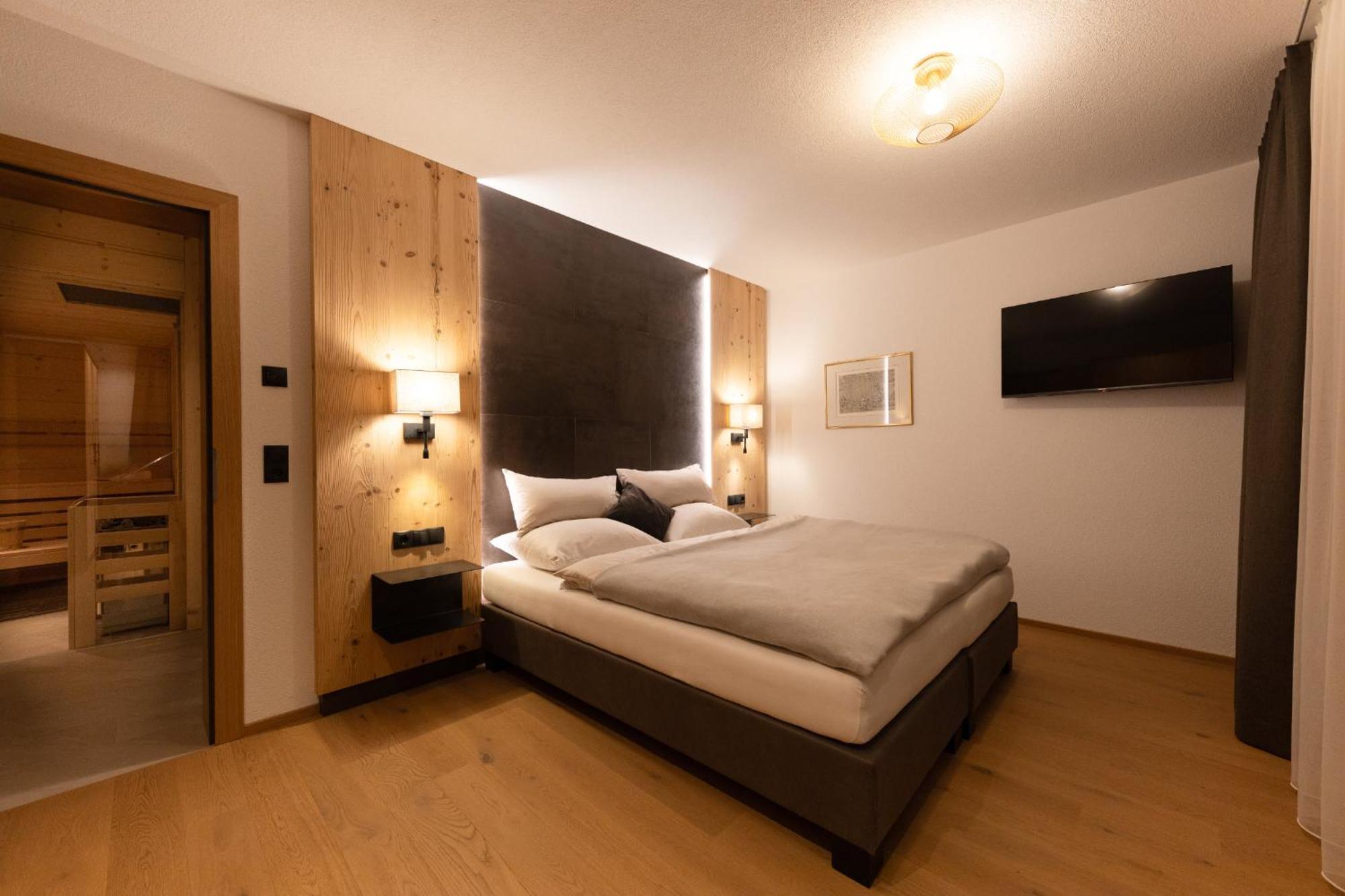 Da Peatala Apartments Serfaus Pokoj fotografie